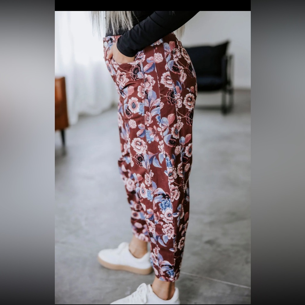 Olivaceous Barrel Pants Size Large Rust Burgundy Floral Pattern Button Closure - Picture 2 of 13